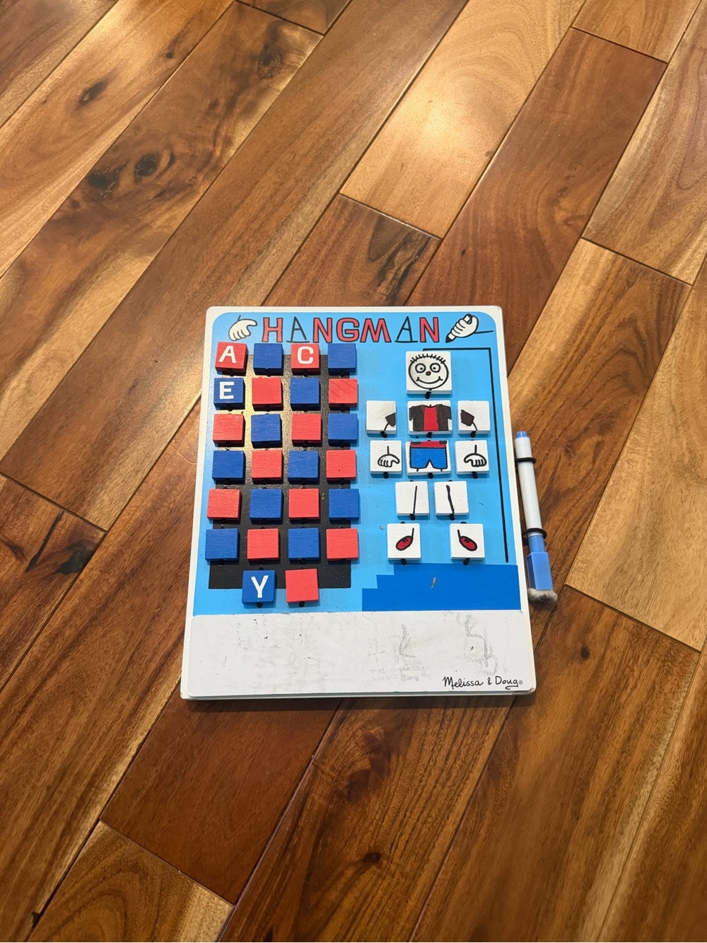 Melissa & Doug Magnetic Hangman Game - Blue & Red. Travel lightly used